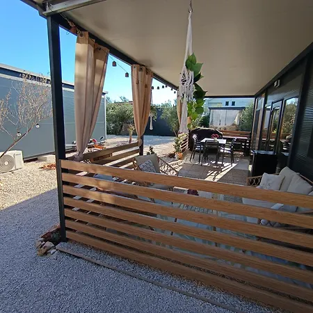 بيت للعطل Isabell - Camp Limoni 12 *