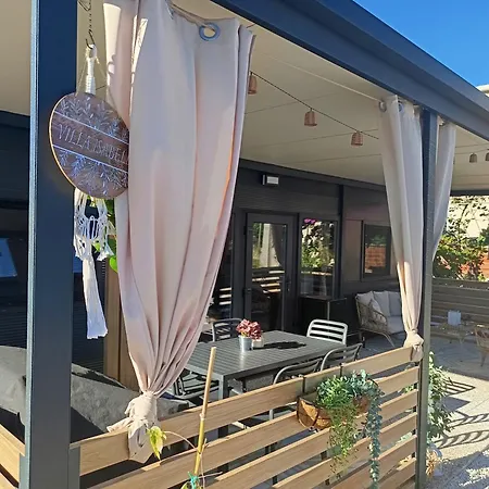 Isabell - Camp Limoni 12 بيت للعطل