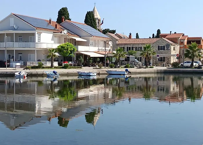 Isabell - Camp Limoni 12 بيت للعطل