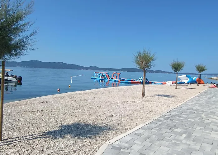 Isabell - Camp Limoni 12 Sukošan