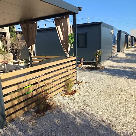 Isabell - Camp Limoni 12 Sukošan