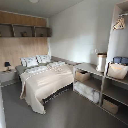 Isabell - Camp Limoni 12 度假居