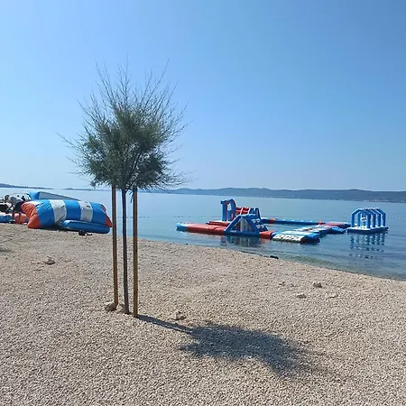 度假居 Isabell - Camp Limoni 12 Sukošan