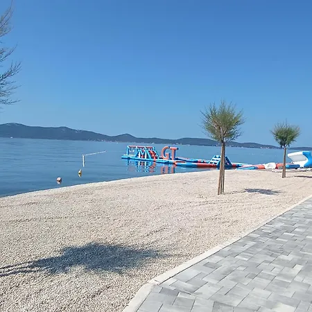 Isabell - Camp Limoni 12 Sukošan