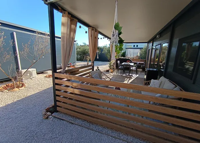 Дом отдыха Isabell - Camp Limoni 12 *